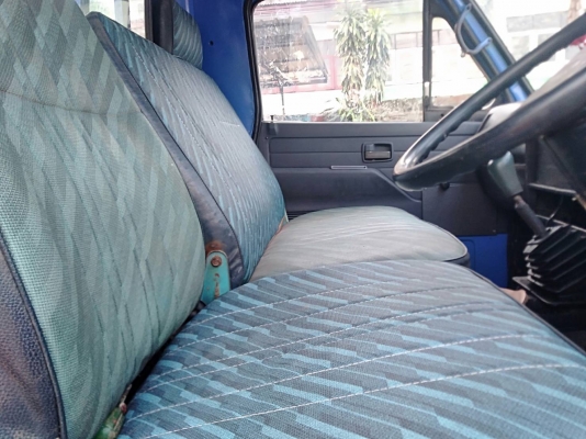 ISUZU NKR 110แรง6ล้อรถโดยสาร ดาวน์128000บาท ออกรถได้เลย ไฟแนนซ์ง่ายๆไปสบายๆเครื่องแน่น แชสซีสวยๆ หลั