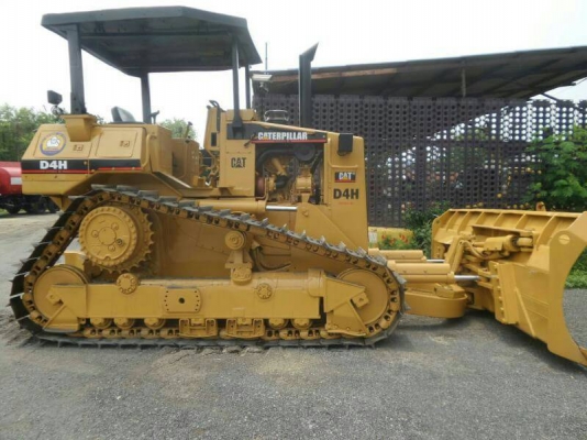 แทรคเตอร์ Catterpillar D4H ตีนไก่ เกียร์ทอล์ค เอกสารเล่มทะทะเบียน เครื่องดี ช่วงล่างเต็ม แทรคเตอร์ Catterpillar D4H ตีนไก่ เกียร์ทอล์ค เอกสารเล่มทะทะเบียน เครื่องดี ช่วงล่างเต็ม