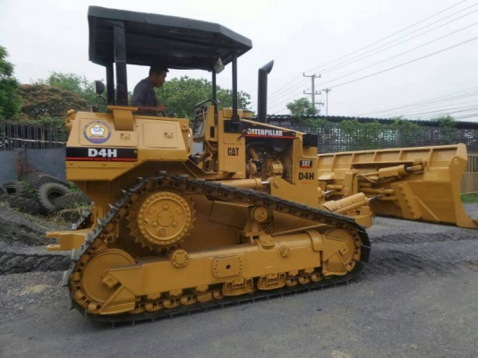 แทรคเตอร์ Catterpillar D4H ตีนไก่ เกียร์ทอล์ค เอกสารเล่มทะทะเบียน เครื่องดี ช่วงล่างเต็ม