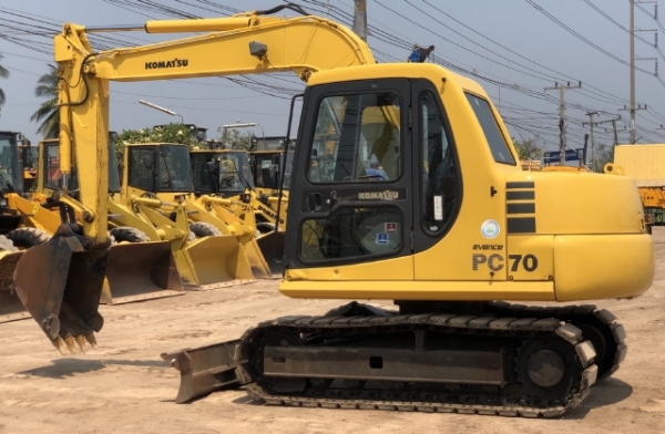 ขายรถขุด KOMATSU PC70-7 รถนอกนำเข้าเองจากญี่ปุ่น สภาพสวยพร้อมใช้ มีVDOการทำงานครับ