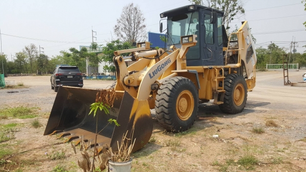 ขาย รถตัก LIUGONG 835 รถมือเดียว สภาพเดิมๆพร้อมใช้งาน ราคาต่อรองได้ครับ ขาย รถตัก LIUGONG 835 รถมือเดียว สภาพเดิมๆพร้อมใช้งาน ราคาต่อรองได้ครับ