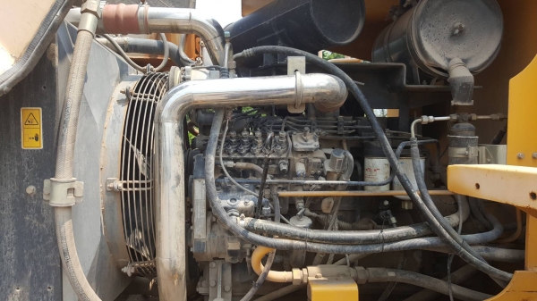 ขาย รถตัก LIUGONG 835 รถมือเดียว สภาพเดิมๆพร้อมใช้งาน ราคาต่อรองได้ครับ ขาย รถตัก LIUGONG 835 รถมือเดียว สภาพเดิมๆพร้อมใช้งาน ราคาต่อรองได้ครับ