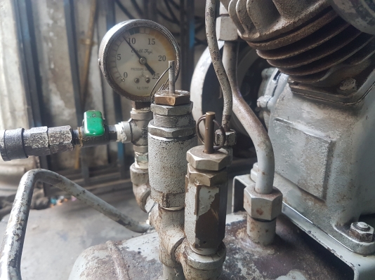 ขายถูกๆ ปั๊มลมมือสองจากญี่ปุ่น Hitachi-Bebicon 1แรง ทดสอบเรียบร้อยแล้ว ทุกระบบใช้งานได้ดี ไฟเดิมๆ 3เฟสญี่ปุ่นครับ ขายถูกๆ ปั๊มลมมือสองจากญี่ปุ่น Hitachi-Bebicon 1แรง ทดสอบเรียบร้อยแล้ว ทุกระบบใช้งานได้ดี ไฟเดิมๆ 3เฟสญี่ปุ่นครับ