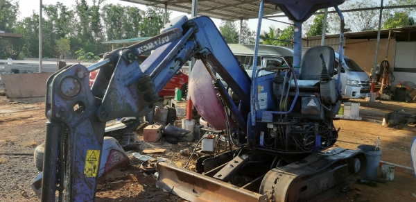 ขายแม็คโฮKOMATSU 28-3 เครื่องดีปั๊มเก่าญี่ปุ่นขายตามสภาพอุปกรณ์ครบ ขายแม็คโฮKOMATSU 28-3 เครื่องดีปั๊มเก่าญี่ปุ่นขายตามสภาพอุปกรณ์ครบ