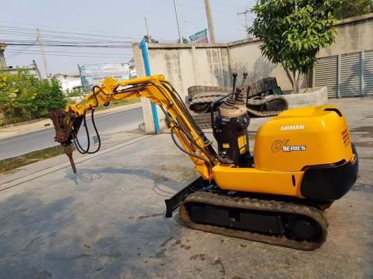 รถขุดเล็ก พร้อมหัวกระแทก AIRMAN AX08 -2K เครื่องยนต์คูโบต้า 2 สูบ ทำงานไวคล่องตัว เป็นรถเก่านอก ยังไม่เคยใช้งานในเมืองไทย บูชสลักเอวแน่นสภาพเดิมสวยงาม พร้อมใช้งาน มาพร้อมหัวกระแทกเพียง 189,000 บาท โทร 092-9938255 081-8416818 ,083-4355829 ติดต่อสอบถา รถขุดเล็ก พร้อมหัวกระแทก AIRMAN AX08 -2K เครื่องยนต์คูโบต้า 2 สูบ ทำงานไวคล่องตัว เป็นรถเก่านอก ยังไม่เคยใช้งานในเมืองไทย บูชสลักเอวแน่นสภาพเดิมสวยงาม พร้อมใช้งาน มาพร้อมหัวกระแทกเพียง 189,000 บาท โทร 092-9938255 081-8416818 ,083-4355829 ติดต่อสอบถา