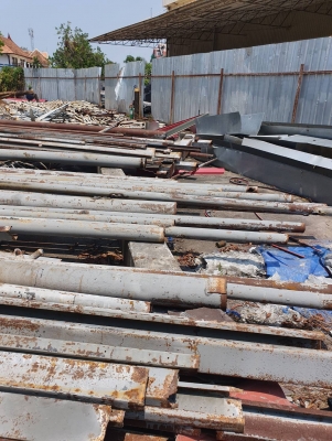 เหล็กแป๊ป4นิ้ว6นิ้วตัวซีหน้า5มีประมาณ8ตันโลละ12บาท เหล็กแป๊ป4นิ้ว6นิ้วตัวซีหน้า5มีประมาณ8ตันโลละ12บาท