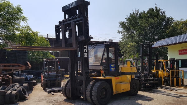 ขายรถยกโฟล์คลิฟท์ TCM ขนาด 12 ตัน เสาสูง 3 เมตร ติดตั้งอุปกรณ์พิเศษไซด์ชิฟ (รถนอก ) ญี่ปุ่น ต่อติด 0875571891 นิรุทครับ