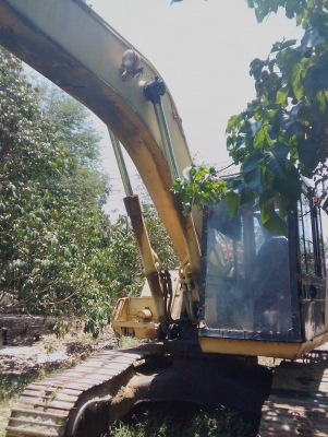 KOMATSU PC200-3 พร้อมใช้งาน