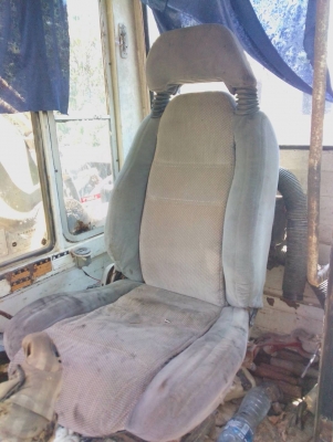 KOMATSU PC200-3 พร้อมใช้งาน