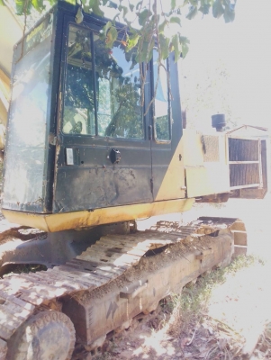 KOMATSU PC200-3 พร้อมใช้งาน