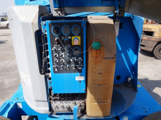 รถกระเช้า GENIE Z-34/22-BF เสาสูง 10 เมตร นำเข้าจากญี่ปุ่น ติดต่อ ผึ้ง โทร. 095-0563605