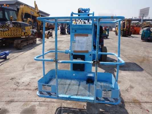 รถกระเช้า GENIE Z-34/22-BF เสาสูง 10 เมตร นำเข้าจากญี่ปุ่น ติดต่อ ผึ้ง โทร. 095-0563605