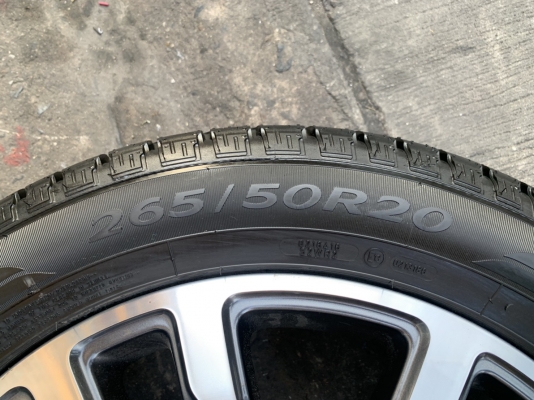 ล้อแม็กป้ายแดง Ford Everest ขอบ 20 รุ่นใหม่ล่าสุด พร้อมยางป้ายแดง 265-50-20 GoodYear ปี 20 สวยกริ๊บ