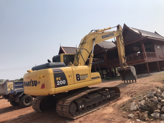 Komatsu PC200-8MO 4,000 ชม.มีไลน์หัวเจาะ สวยๆค่ะ Komatsu PC200-8MO 4,000 ชม.มีไลน์หัวเจาะ สวยๆค่ะ