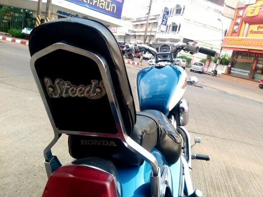 ขาย HONDA STEED400 เดิมๆ เครื่องดี ระบบไฟติดครบ โครเมี่ยมเงา มีที่พิงหลัง ฝาครอบล้อหลัง อินวอยส์ สรร