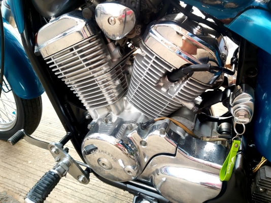 ขาย HONDA STEED400 เดิมๆ เครื่องดี ระบบไฟติดครบ โครเมี่ยมเงา มีที่พิงหลัง ฝาครอบล้อหลัง อินวอยส์ สรร