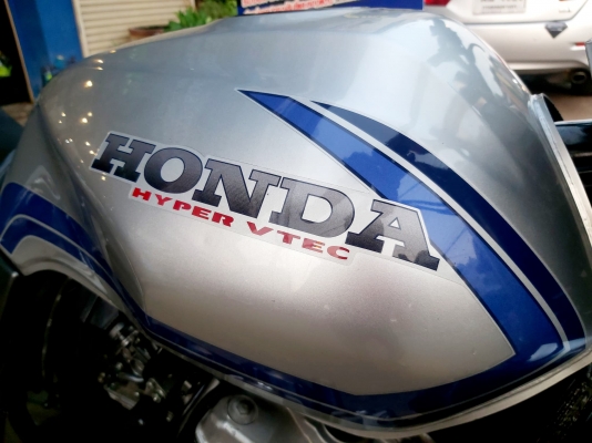 ขาย HONDA CB400 VTEC1 ปี2001 สีเดิมๆญี่ปุ่น มีท่อแต่ง กระจกแต่ง แฮนด์แต่ง ไฟเลี้ยวแต่ง ไฟหน้าตาเพชร ขาย HONDA CB400 VTEC1 ปี2001 สีเดิมๆญี่ปุ่น มีท่อแต่ง กระจกแต่ง แฮนด์แต่ง ไฟเลี้ยวแต่ง ไฟหน้าตาเพชร
