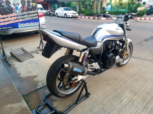 ขาย HONDA CB400 VTEC1 ปี2001 สีเดิมๆญี่ปุ่น มีท่อแต่ง กระจกแต่ง แฮนด์แต่ง ไฟเลี้ยวแต่ง ไฟหน้าตาเพชร 