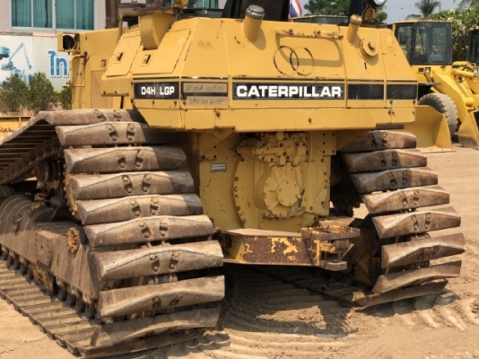 ขายรถดันดิน CAT D4H (4,XXX ชั่วโมง) นำเข้าเองจากญี่ปุ่น สภาพสวยพร้อมใช้งาน มีVDOการทำงานครับ