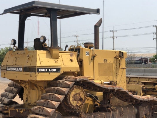 ขายรถดันดิน CAT D4H (4,XXX ชั่วโมง) นำเข้าเองจากญี่ปุ่น สภาพสวยพร้อมใช้งาน มีVDOการทำงานครับ
