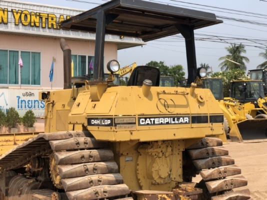 ขายรถดันดิน CAT D4H (4,XXX ชั่วโมง) นำเข้าเองจากญี่ปุ่น สภาพสวยพร้อมใช้งาน มีVDOการทำงานครับ