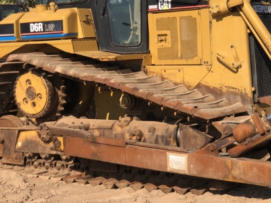 ขายรถดันดิน CAT D6R นำเข้าเองจากญี่ปุ่น สภาพสวยพร้อมใช้งาน มีVDOการทำงานครับ