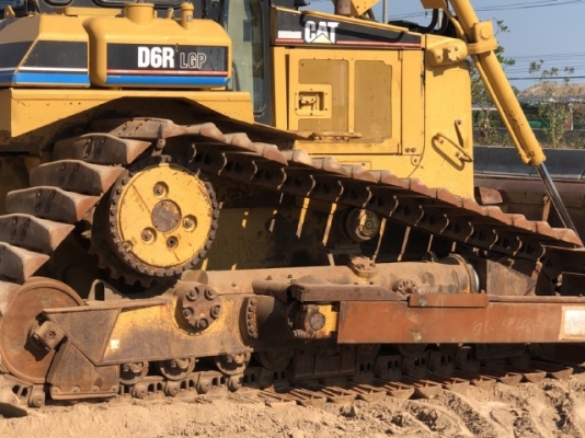 ขายรถดันดิน CAT D6R นำเข้าเองจากญี่ปุ่น สภาพสวยพร้อมใช้งาน มีVDOการทำงานครับ