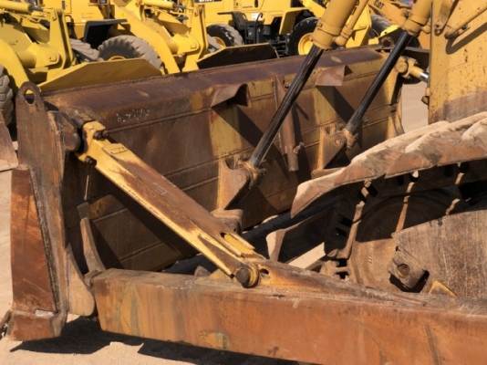 ขายรถดันดิน CAT D6R นำเข้าเองจากญี่ปุ่น สภาพสวยพร้อมใช้งาน มีVDOการทำงานครับ
