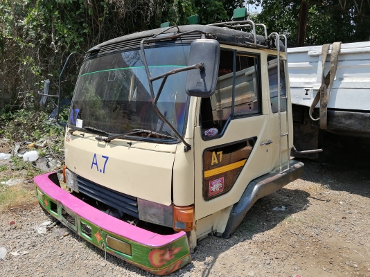 ขายหัว Mitsubishi FN527 เฉินหลง สีเดิมๆบางๆสวยๆอุปกรณ์ครบภายในสวย ขาหน้า ขาหลัง กันชน ตีนเบรคทิฟฟี่ ตู้แอร์ ราคาถูก นิวัฒน์ยนต์ 086-3764064/085-5085008 ขายหัว Mitsubishi FN527 เฉินหลง สีเดิมๆบางๆสวยๆอุปกรณ์ครบภายในสวย ขาหน้า ขาหลัง กันชน ตีนเบรคทิฟฟี่ ตู้แอร์ ราคาถูก นิวัฒน์ยนต์ 086-3764064/085-5085008