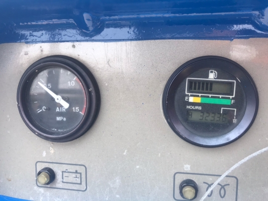 ปั้มลม ยี่ห้อ Airman รุ่น PDS90S นำเข้าจากญี่ปุ่น สอบถามได้ค่ะ โทร 095-0563605 ผึ้ง