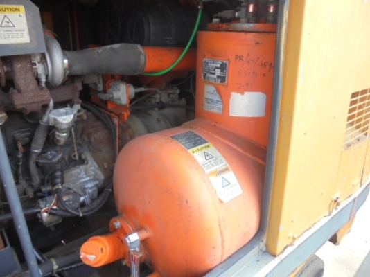 ปั้มลม ยี่ห้อAIRMAN รุ่นPDS390S สินค้านำเข้า สนใจติดต่อผึ้ง 095-0563605