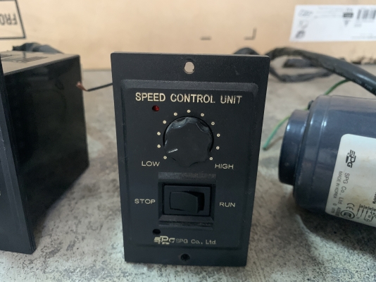 ขายมอเตอร์เกียร์ SPG 15W 220V ไฟบ้าน made in Korea พร้อมชุดปรับรอบ อุปกรณ์ครบ สภาพสวยใหม่มาก หมุนนิ่ม พร้อมใช้งาน มี 2ชุดครับ ราคาชุดละ 1,150 บาทพร้อมส่ง ขายมอเตอร์เกียร์ SPG 15W 220V ไฟบ้าน made in Korea พร้อมชุดปรับรอบ อุปกรณ์ครบ สภาพสวยใหม่มาก หมุนนิ่ม พร้อมใช้งาน มี 2ชุดครับ ราคาชุดละ 1,150 บาทพร้อมส่ง