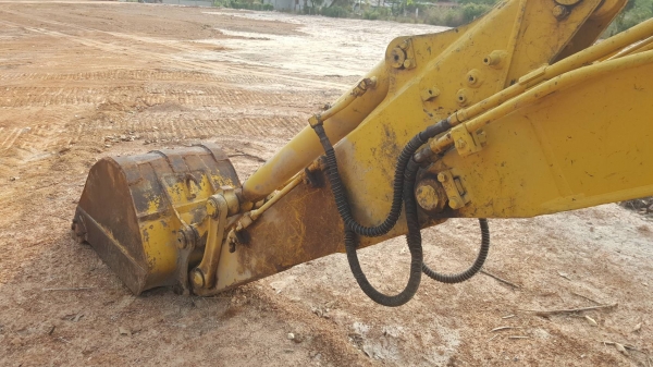 ขาย แบคโฮ KOMATSU PC60-7 ไฟฟ้าตัด เครื่องดี ช่วงล่างโซ่เปลี่ยนใหม เอกสารใบอินวอยซ์