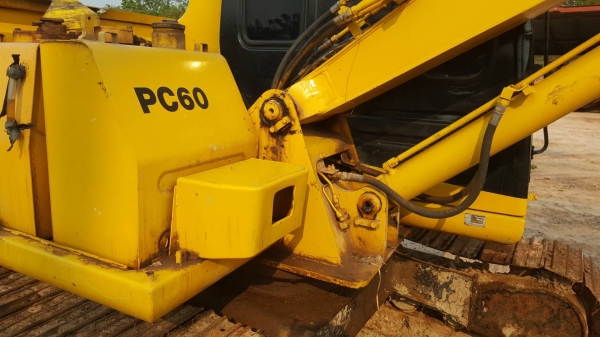 ขาย แบคโฮ KOMATSU PC60-7 ไฟฟ้าตัด เครื่องดี ช่วงล่างโซ่เปลี่ยนใหม เอกสารใบอินวอยซ์