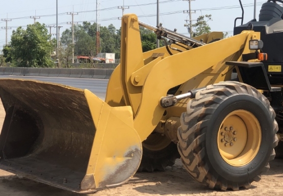 ขายรถตักล้อยาง CAT 910H (เทียบเท่า WA100-6) ปี 2012 นำเข้าเองจากญี่ปุ่น สภาพสวยพร้อมใช้งาน มีVDOการท