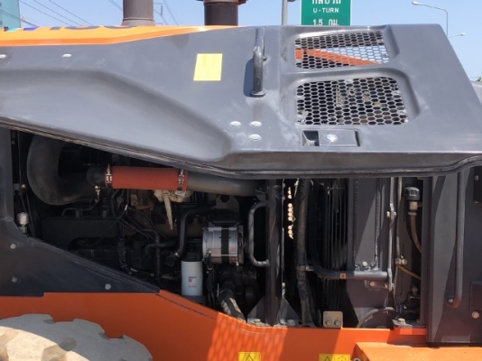 ขายรถตักล้อยาง HITACHI ZW180-5B (เทียบเท่า WA320-7) ปี 2016 นำเข้าเองจากญี่ปุ่น มีVDOการทำงานครับ