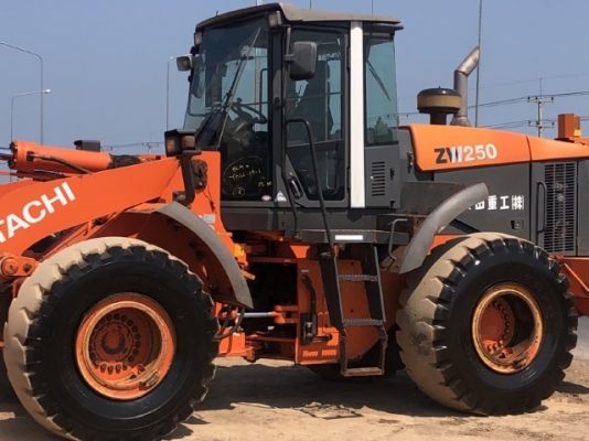 ขายรถตักล้อยาง HITACHI ZW250 (เทียบเท่า WA430-6) ปี 2012 นำเข้าเองจากญี่ปุ่น มีVDOการทำงานครับ