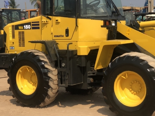 ขายรถตักล้อยาง KOMATSU WA150-6 ปี 2014 นำเข้าเองจากญี่ปุ่น สภาพสวยพร้อมใช้ มีVDOการทำงานครับ