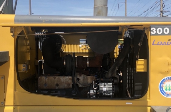 ขายรถตักล้อยาง KOMATSU WA300-3E นำเข้าเองจากญี่ปุ่น สภาพสวยพร้อมใช้ มีVDOการทำงานครับ