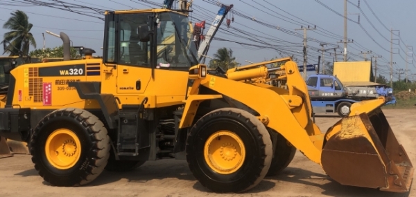 ขายรถตักล้อยาง KOMATSU WA320-6 ปี 2014 นำเข้าเองจากญี่ปุ่น สภาพสวยพร้อมใช้งาน มีVDOการทำงานครับ