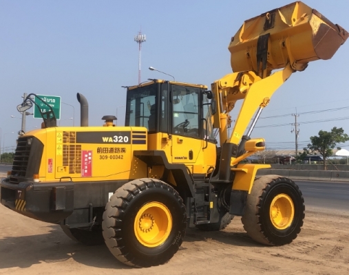 ขายรถตักล้อยาง KOMATSU WA320-6 ปี 2014 นำเข้าเองจากญี่ปุ่น สภาพสวยพร้อมใช้งาน มีVDOการทำงานครับ