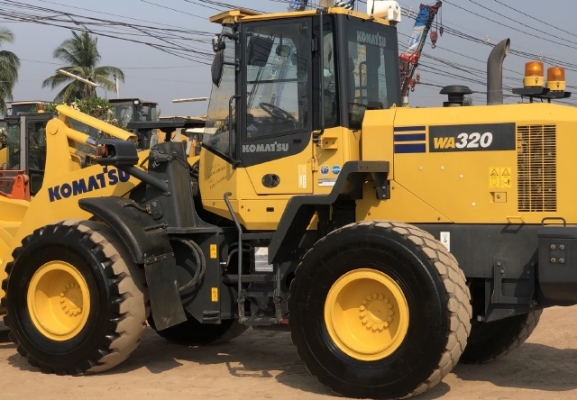 ขายรถตักล้อยาง KOMATSU WA320-7 ปี 2015 นำเข้าเองจากญี่ปุ่น สภาพสวยพร้อมใช้ มีVDOการทำงานครับ