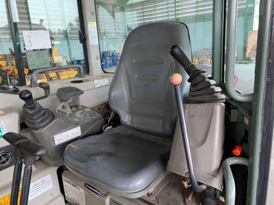 ขายรถขุด YANMAR VIO27-5 รุ่นใหม่ รถปี 2010 นำเข้าจากญี่ปุ่น