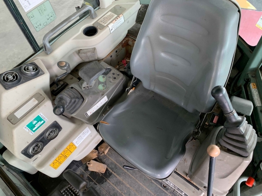ขายรถขุด YANMAR VIO27-5 รุ่นใหม่ รถปี 2010 นำเข้าจากญี่ปุ่น