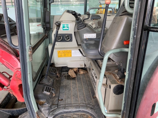 ขายรถขุด YANMAR VIO27-5 รุ่นใหม่ รถปี 2010 นำเข้าจากญี่ปุ่น