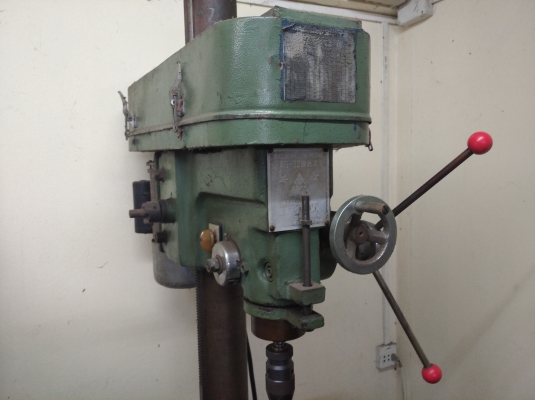 เครื่องมิลลิ่ง M3 ไฟบ้าน พร้อมปากกาขนาด 4 นิ้ว เครื่องมิลลิ่ง M3 ไฟบ้าน พร้อมปากกาขนาด 4 นิ้ว