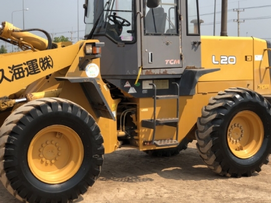 ขายรถตักล้อยาง TCM L20-3 แขนยาวพิเศษ นำเข้าจากญี่ปุ่น สภาพสวยพร้อมใช้งาน มีVDOการทำงานครับ