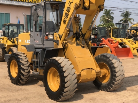 ขายรถตักล้อยาง TCM L20-3 แขนยาวพิเศษ นำเข้าจากญี่ปุ่น สภาพสวยพร้อมใช้งาน มีVDOการทำงานครับ