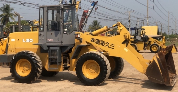 ขายรถตักล้อยาง TCM L20-3 แขนยาวพิเศษ นำเข้าจากญี่ปุ่น สภาพสวยพร้อมใช้งาน มีVDOการทำงานครับ