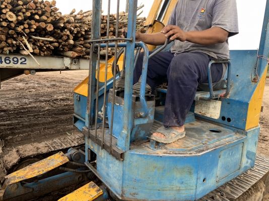 ขายรถคีบไม้ IHI 55u ขายรถคีบไม้ IHI 55u